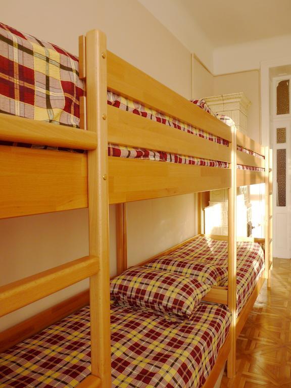 Voyager Hostel Лвив Стая снимка