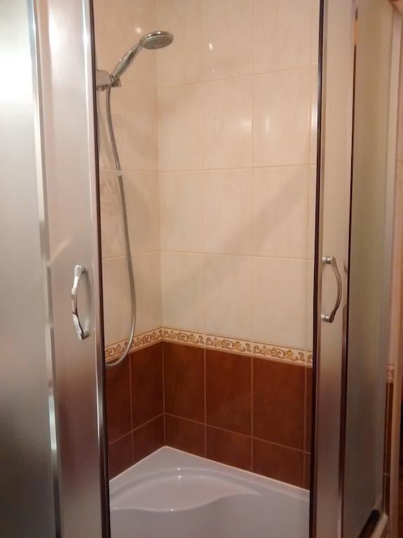 Voyager Hostel Лвив Екстериор снимка