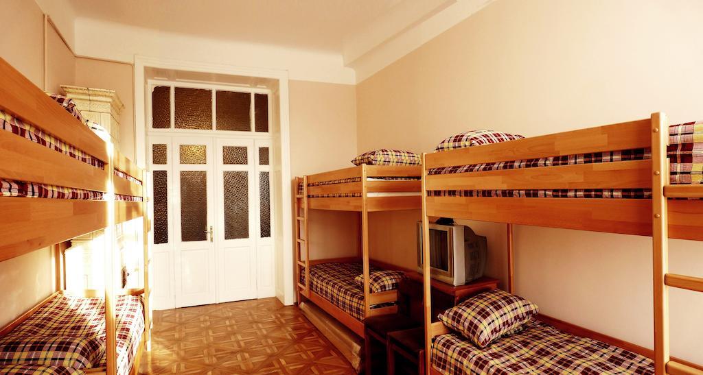 Voyager Hostel Лвив Стая снимка